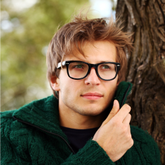 Imagen de Marta L., artesana de cuero